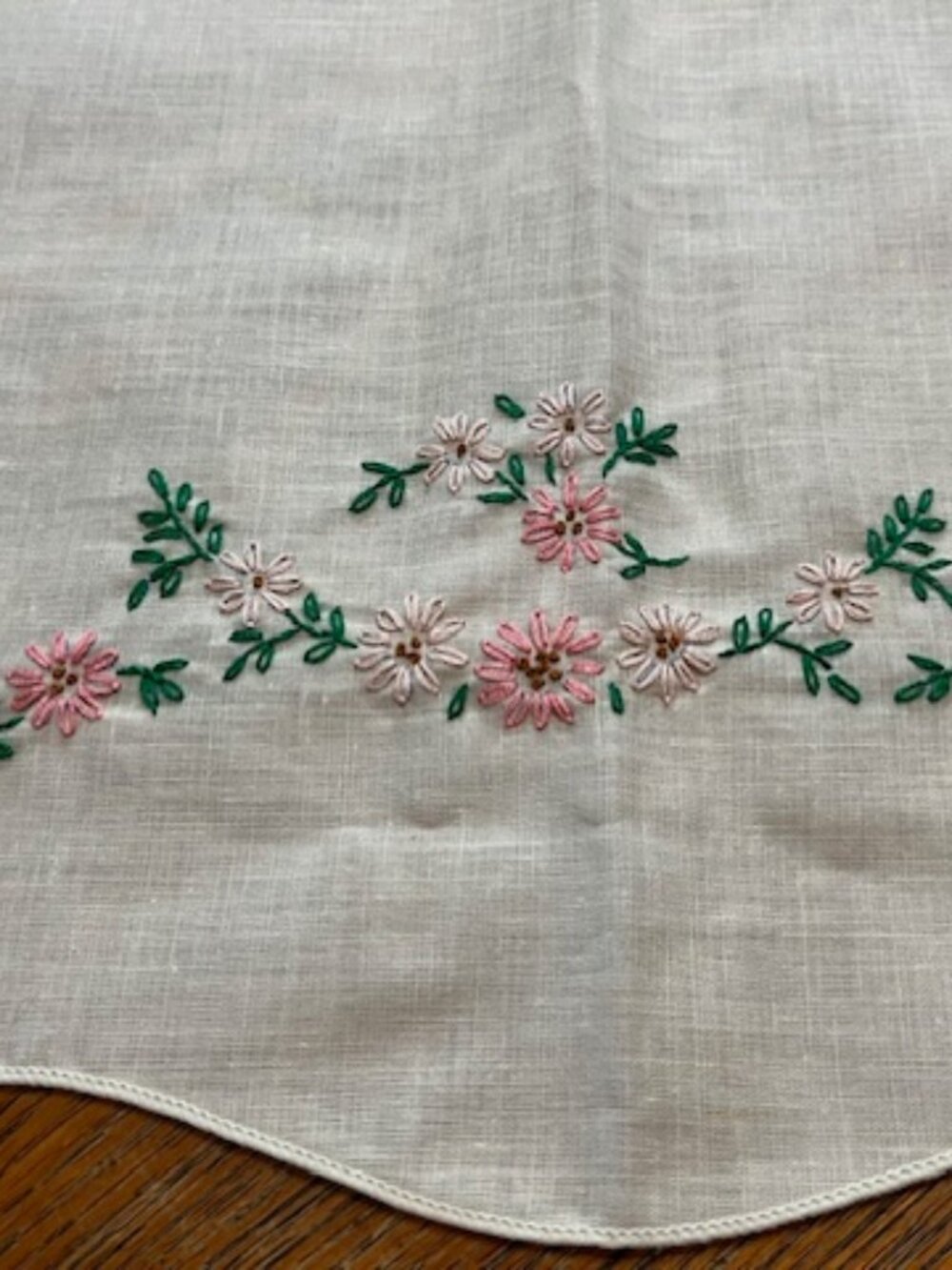 Floral Embroidered Tablecloth Off-White Rectangle